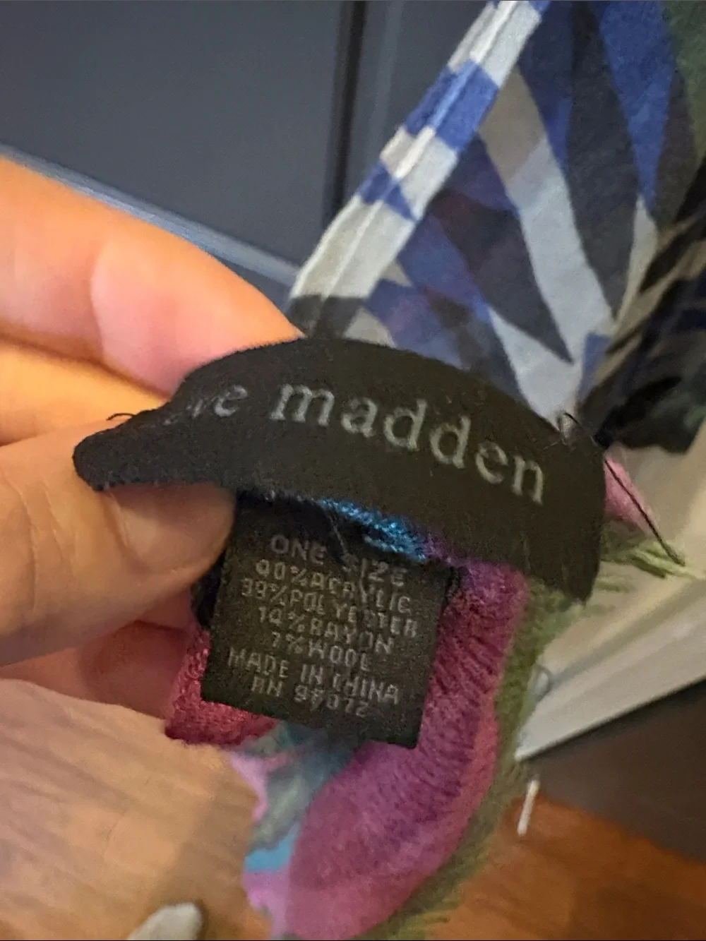 Steve Madden Blue Pink Green Geometric scarf